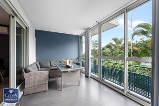  Appartement à louer 4 pièces 100 m²