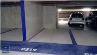  Parking / Garage � louer 