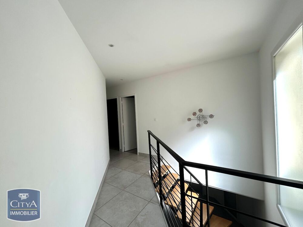 location Maison - 4 pièce(s) - 131 m² Saint-Didier-en-Velay (43140)