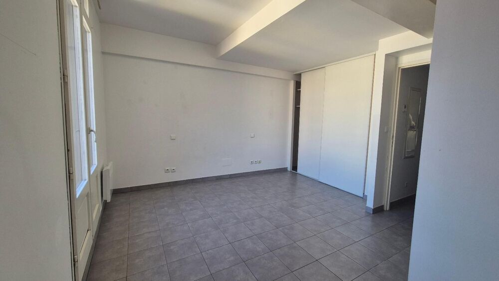 location Appartement - 3 pièce(s) - 77 m² Port-Vendres (66660)