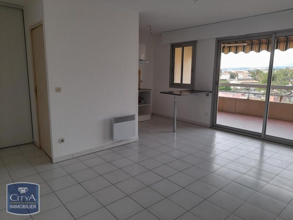 location Appartement - 2 pièce(s) - 43 m² Saint-Laurent-du-Var (06700)