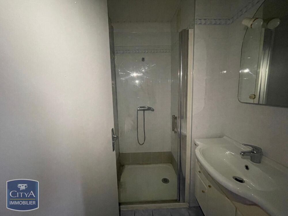 À louer BILLERE, proche centre ville de PAU, Appartement....