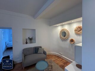  Appartement à louer 2 pièces 33 m²