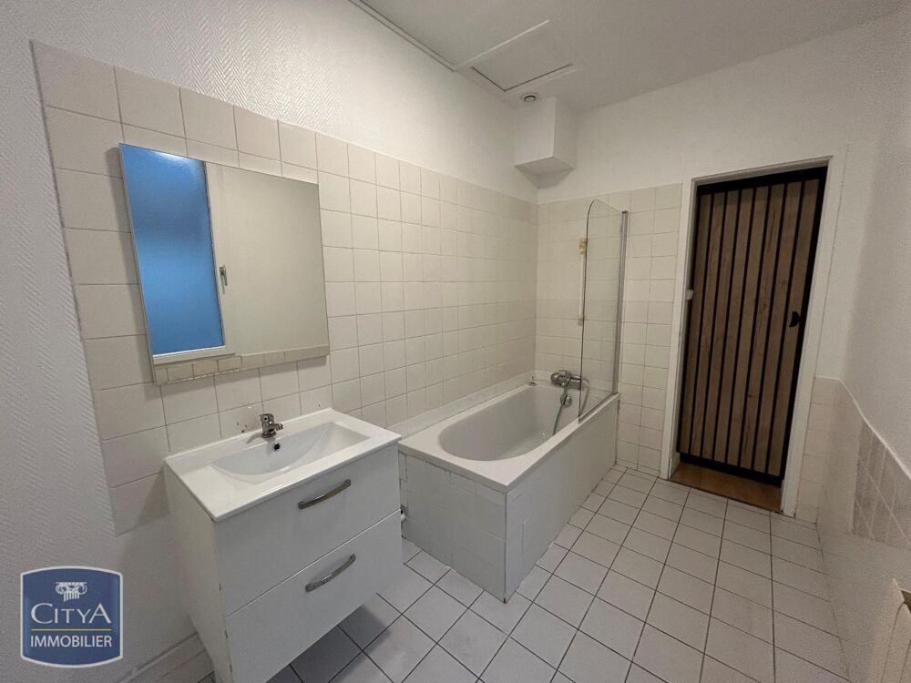 À LOUER : Appartement T2 à Châtellerault, 86100 Découvre....