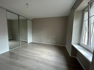  Appartement à louer 4 pièces 95 m²