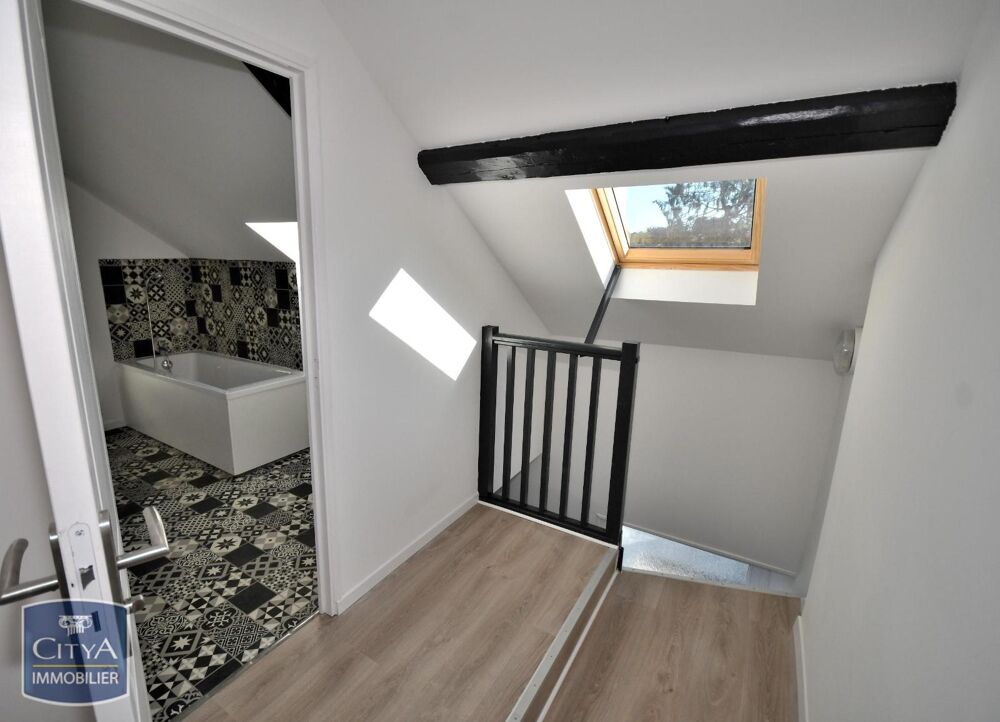 À LOUER : Appartement rénové T3 situé à Hautmont, dans u....