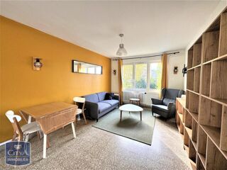  Appartement à louer 3 pièces 56 m²