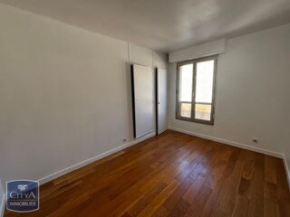  Appartement à louer 4 pièces 110 m²