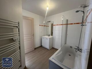 Maison à louer 4 pièces 129 m²