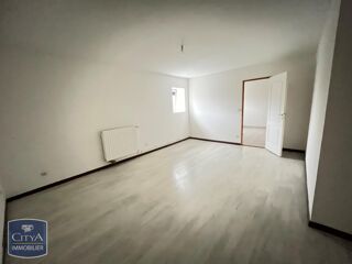  Appartement � louer 4 pi�ces 124 m�