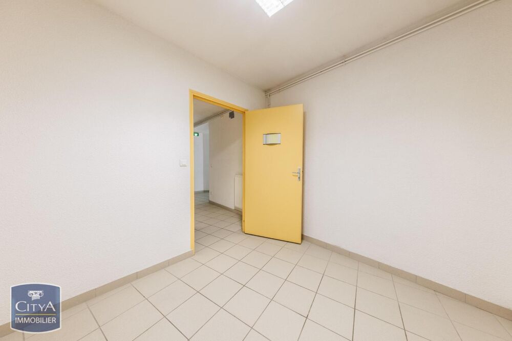 Location / Local Commercial Riom (63200)