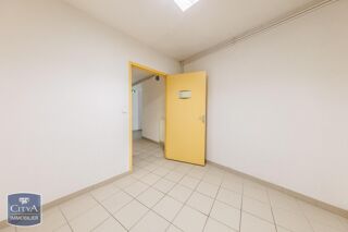  Location / Local Commercial Riom (63200)