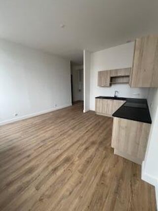  Appartement à louer 3 pièces 74 m²