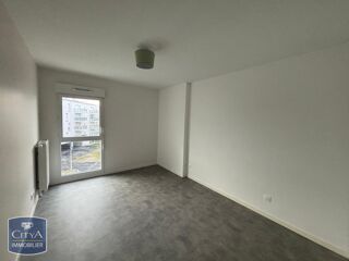  Appartement à louer 3 pièces 64 m²