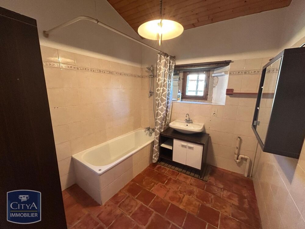location Maison - 3 pièce(s) - 122 m² Sigoulès (24240)