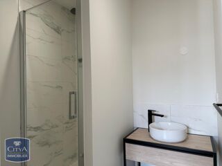  Appartement à louer 4 pièces 78 m²