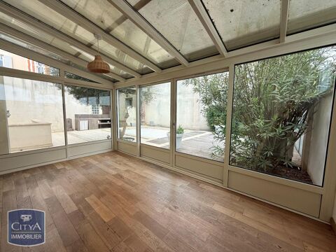  Maison  louer 5 pices 234 m