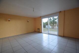 location Maison - 3 pièce(s) - 68 m² Mirabel (07170)
