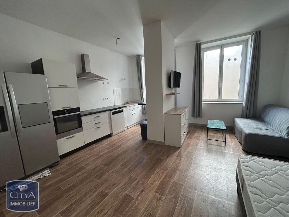 À LOUER : Appartement ancien rénové de type T1 situé dan....