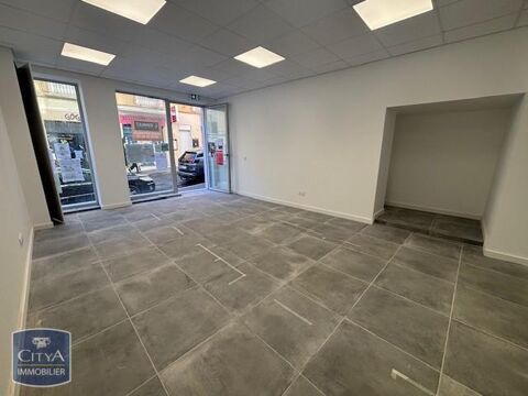 Local commercial de 68.68 m&sup2; situ&eacute; dans le centre vil... 1500 34200 Sete
