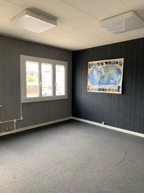   Location / Local Commercial 