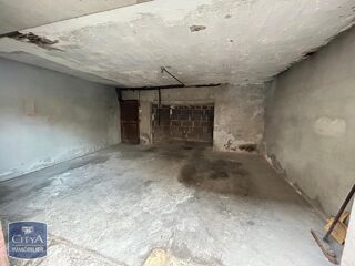  Parking / Garage à louer 15 m²