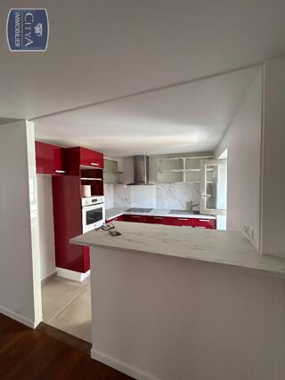  Appartement à louer 3 pièces 56 m²