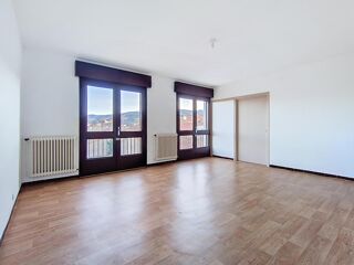  Appartement � louer 3 pi�ces 110 m�