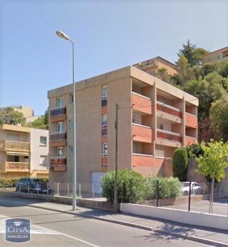  Parking / Garage � louer 