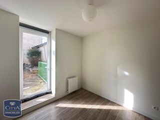  Appartement à louer 2 pièces 35 m²