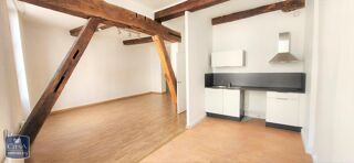  Appartement à louer 2 pièces 74 m²