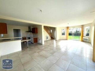  Villa à louer 6 pièces 123 m² Martinvast