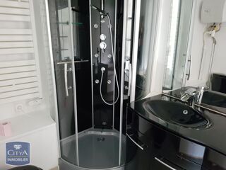  Appartement à louer 1 pièce 32 m²