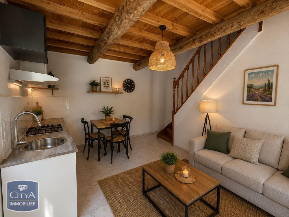 À LOUER : Appartement T2 situé à Carpentras. Ce bien imm....