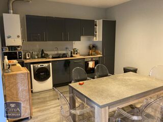  Appartement à louer 4 pièces 92 m²