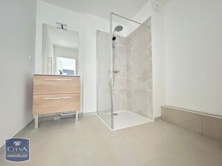 Appartement à louer 2 pièces 42 m²