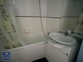  Appartement à louer 1 pièce 28 m²