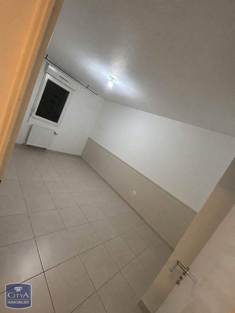 location Appartement - 3 pièce(s) - 54 m² Toulon (83100)