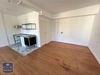  Appartement à louer 2 pièces 55 m²