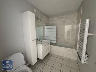  Appartement à louer 2 pièces 55 m²