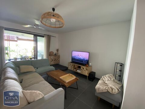   Location Appartement Appartement - 3 pièce(s) - 61 m²