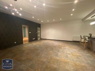  Appartement à louer 3 pièces 91 m²
