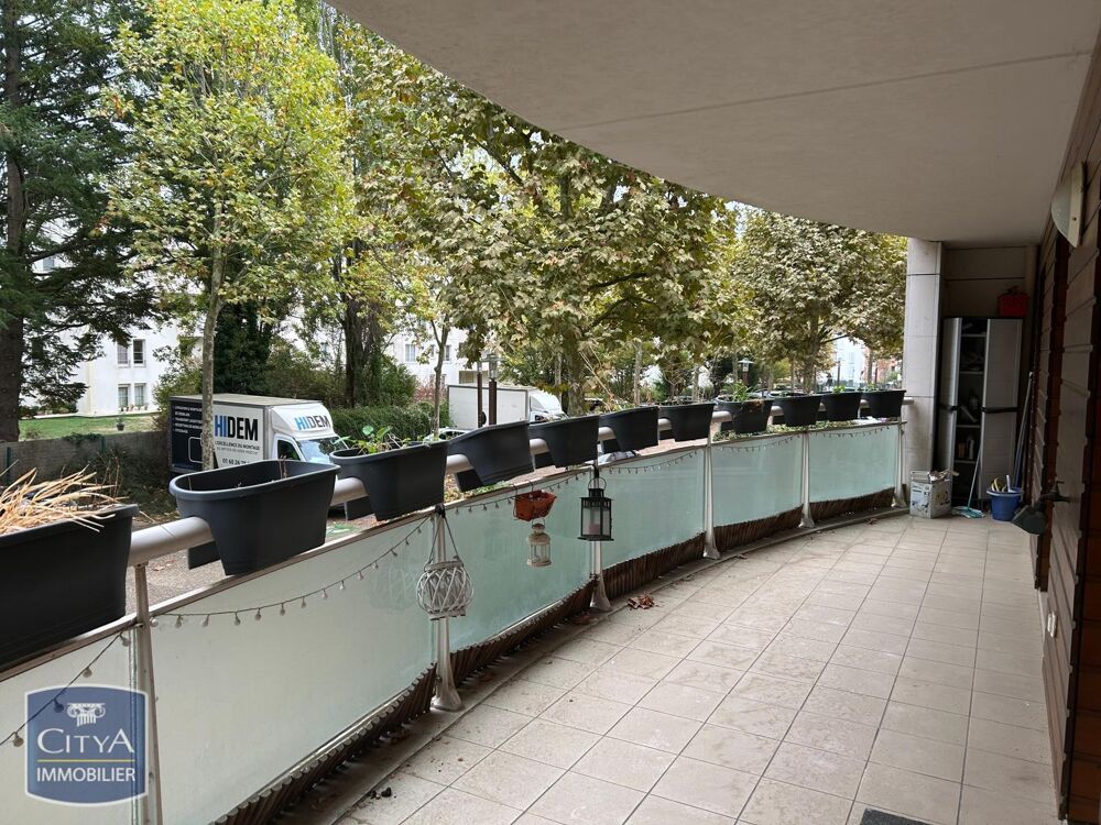 location Appartement - 3 pièce(s) - 71 m² Le Chesnay (78150)