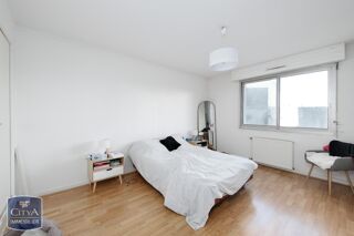  Appartement à louer 3 pièces 94 m²