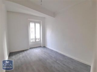  Appartement à louer 5 pièces 132 m²
