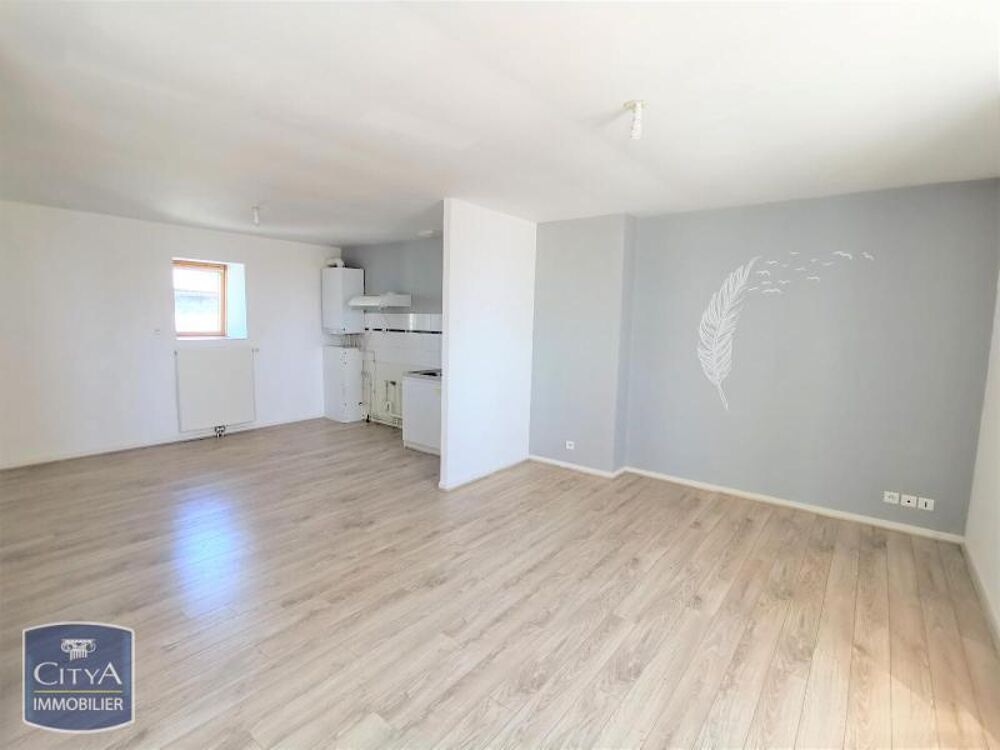 À LOUER : Découvrez cet appartement T3 spacieux et lumin....