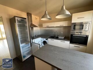  Appartement à louer 3 pièces 70 m²