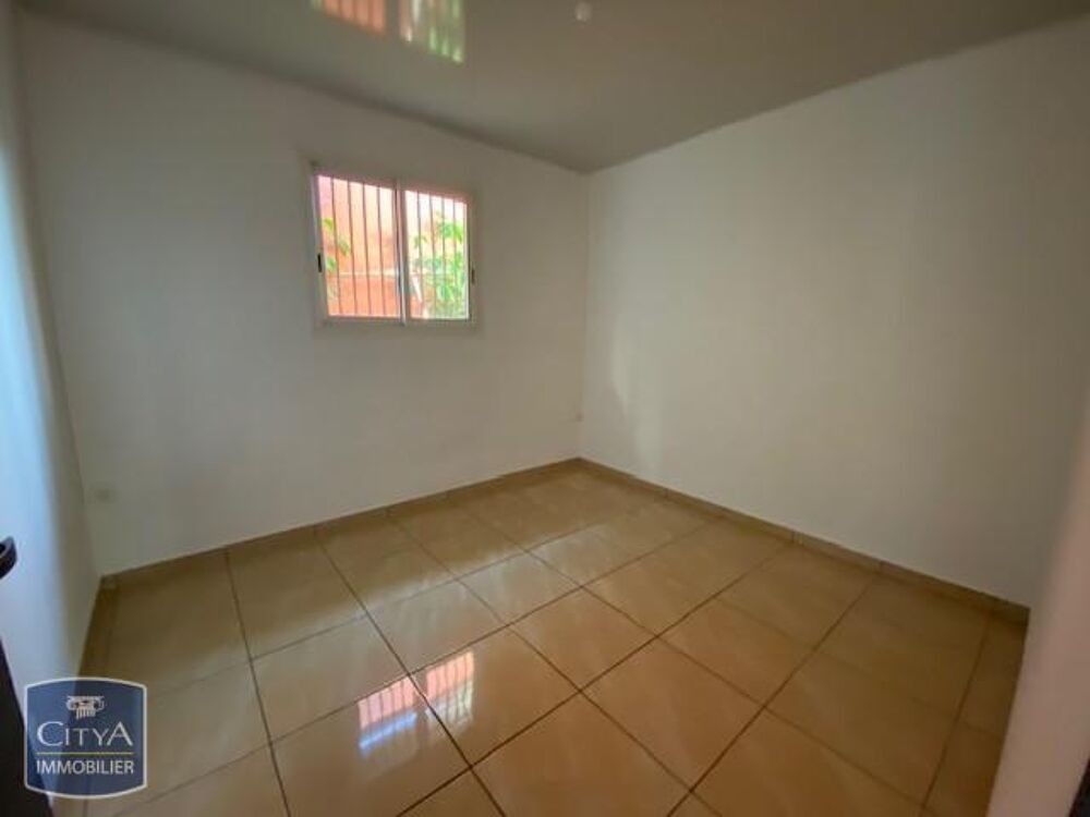 location Maison - 4 pièce(s) - 84 m² Saint-Pierre (97410)