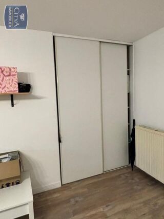  Appartement à louer 3 pièces 60 m²