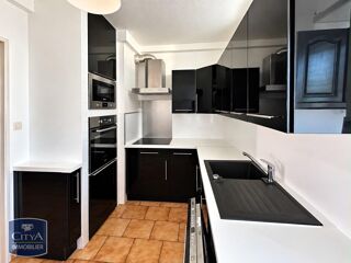  Appartement à louer 3 pièces 60 m²